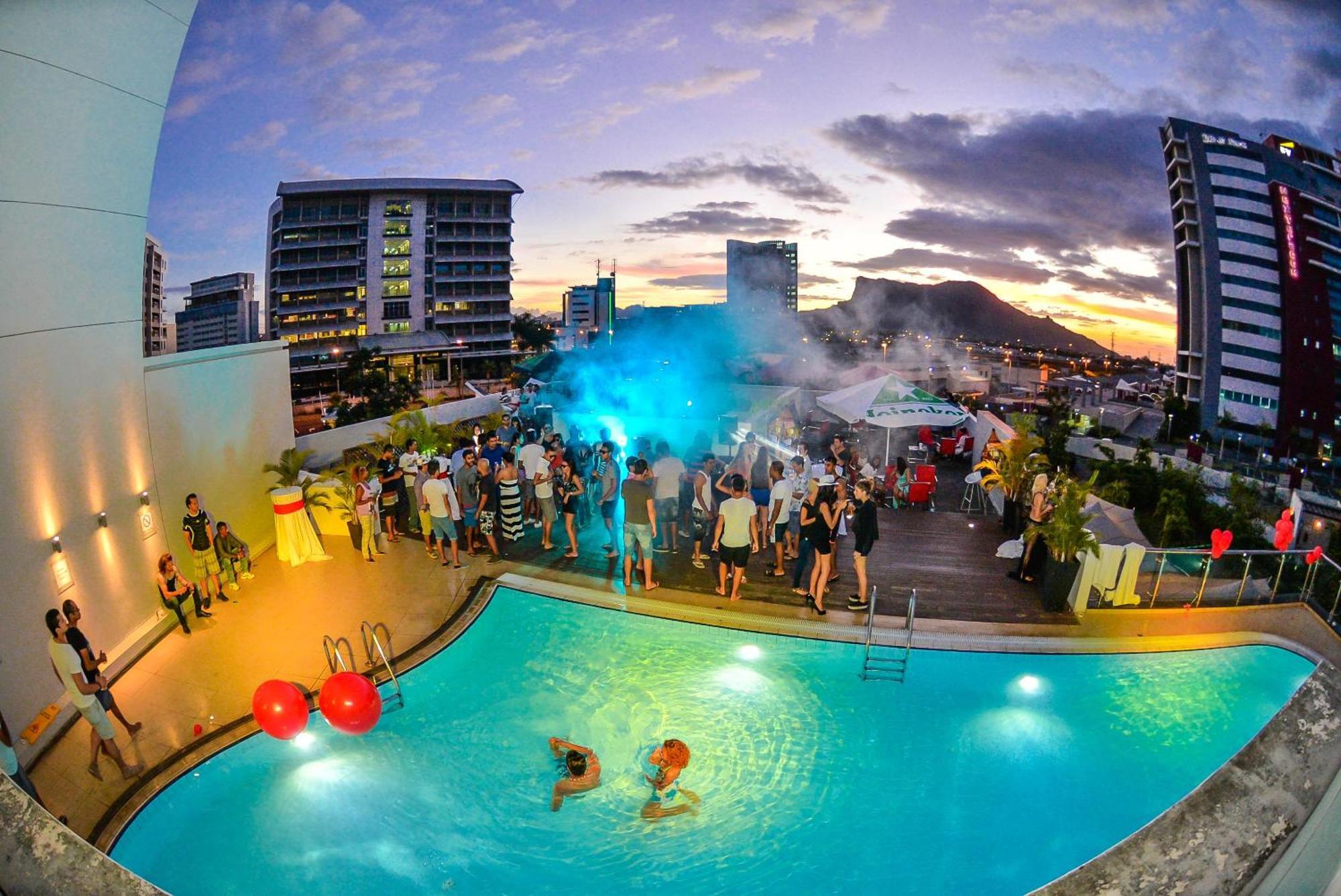 קואטרה בורנס Hennessy Park Hotel מראה חיצוני תמונה